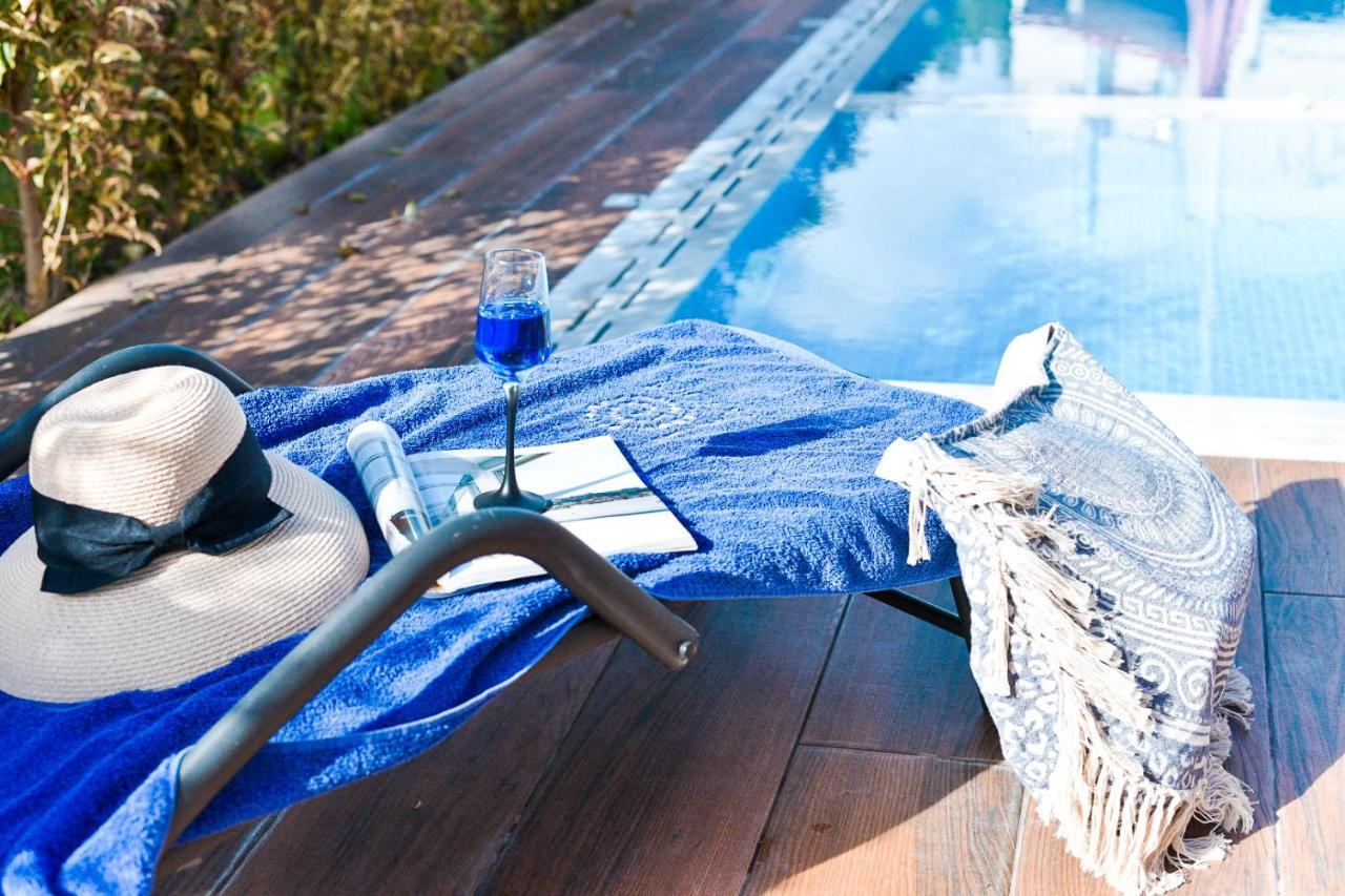 Acrotel Porto Brava Luxury Villas Ormos Panagias Exteriör bild