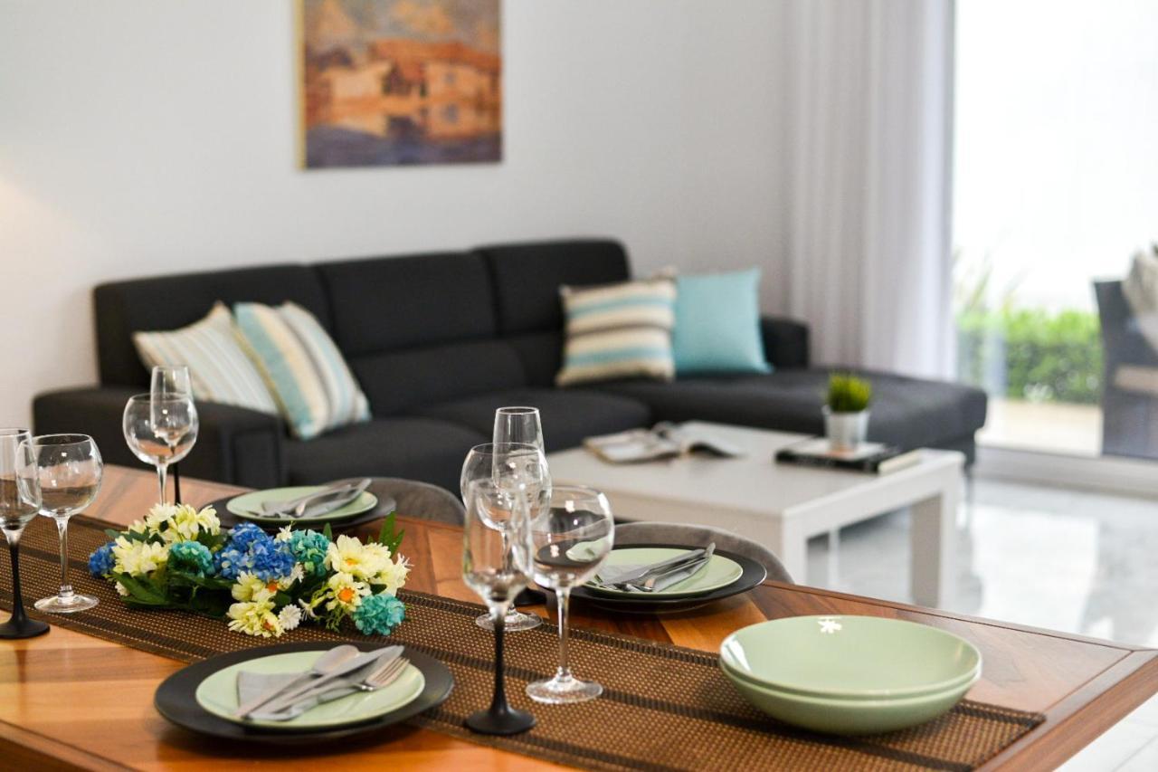 Acrotel Porto Brava Luxury Villas Ormos Panagias Exteriör bild